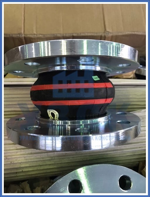 компенсатор резиновый фланцевый в Чите